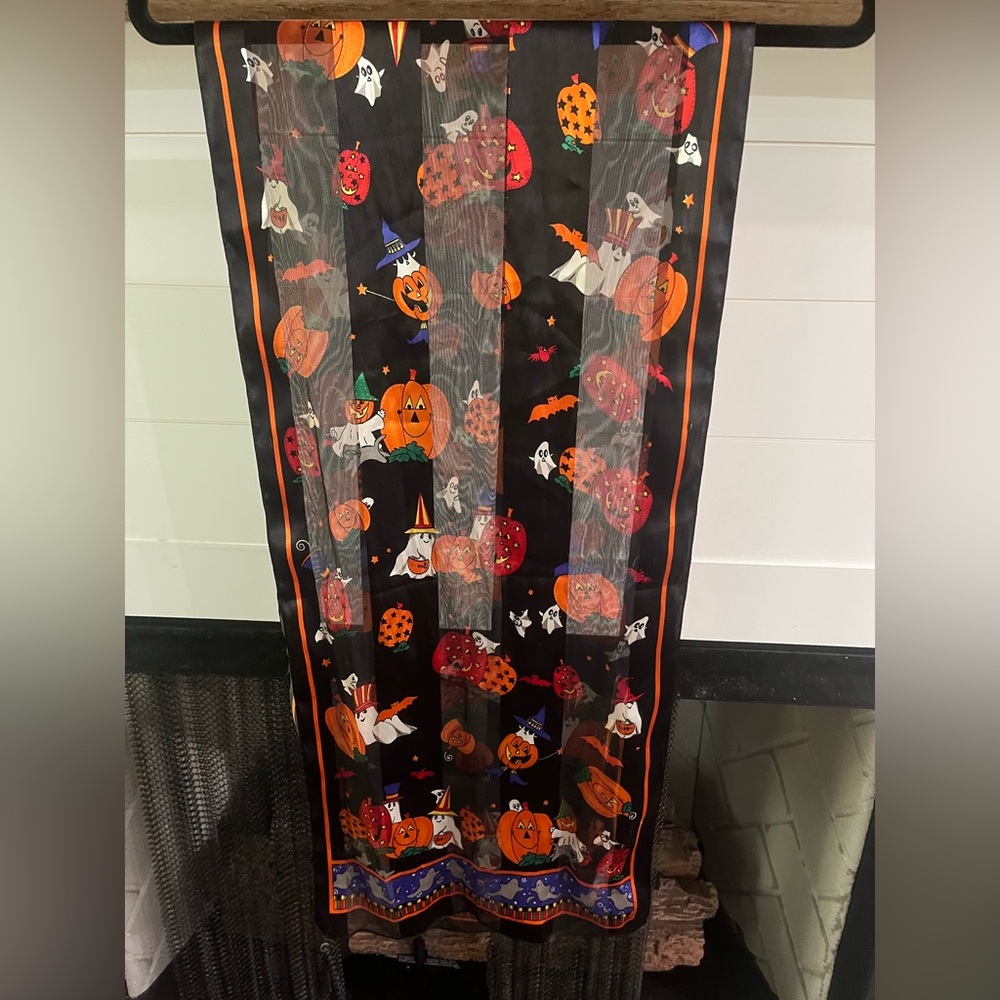 Halloween vintage women's scarf